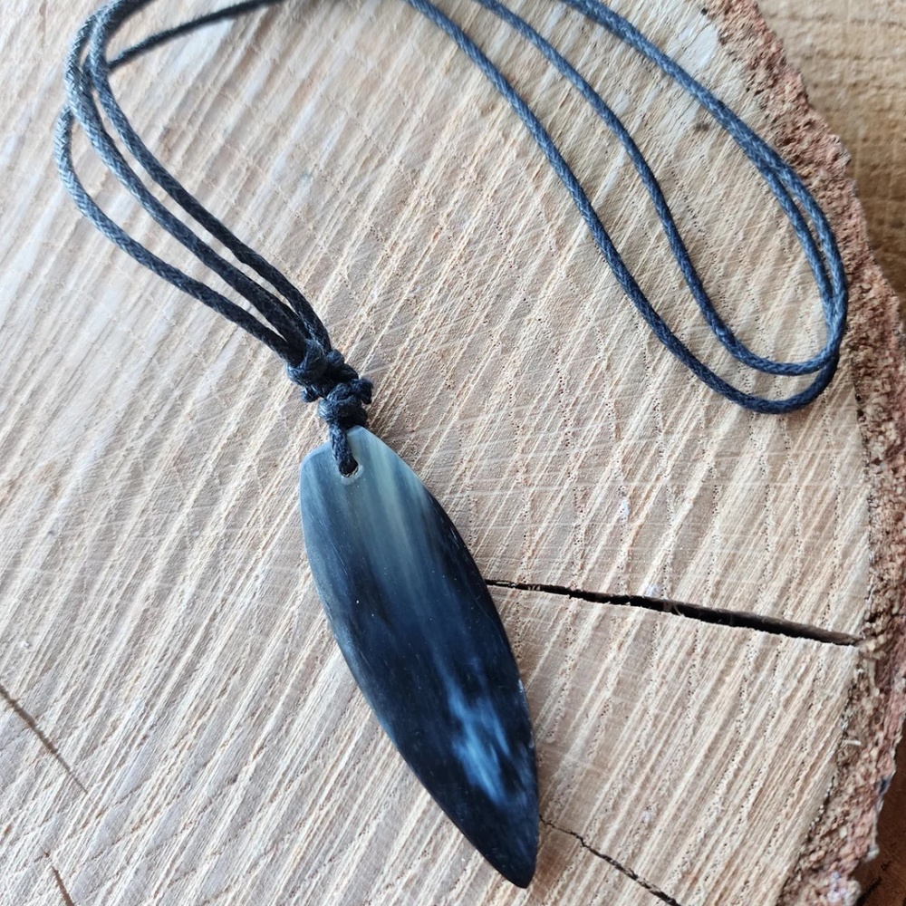 Tribal Horn Necklace - New